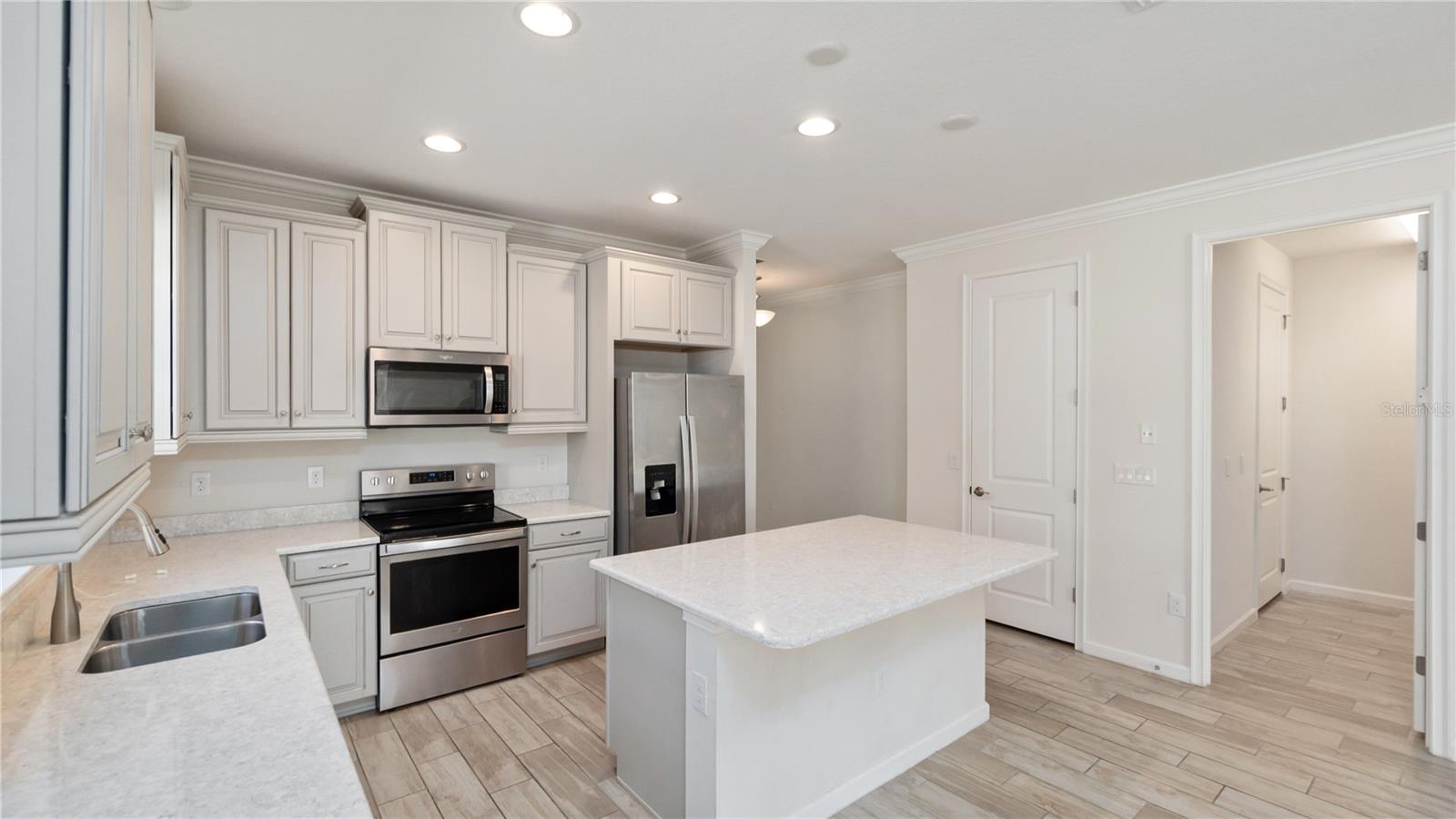 BOYETTE PARK PH 1/A 1/B 1/D - Residential