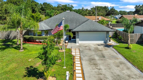 1910 HIGH GLEN CT N, LAKELAND, FL 33813 - Image bf9df34c58f06c4e9fd5082a5c908143/1398194803