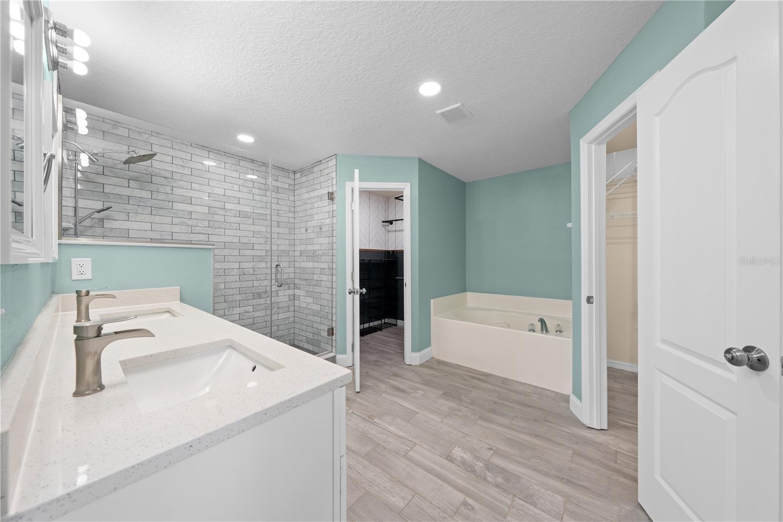 DOE RUN AT DEER CREEK - Residential