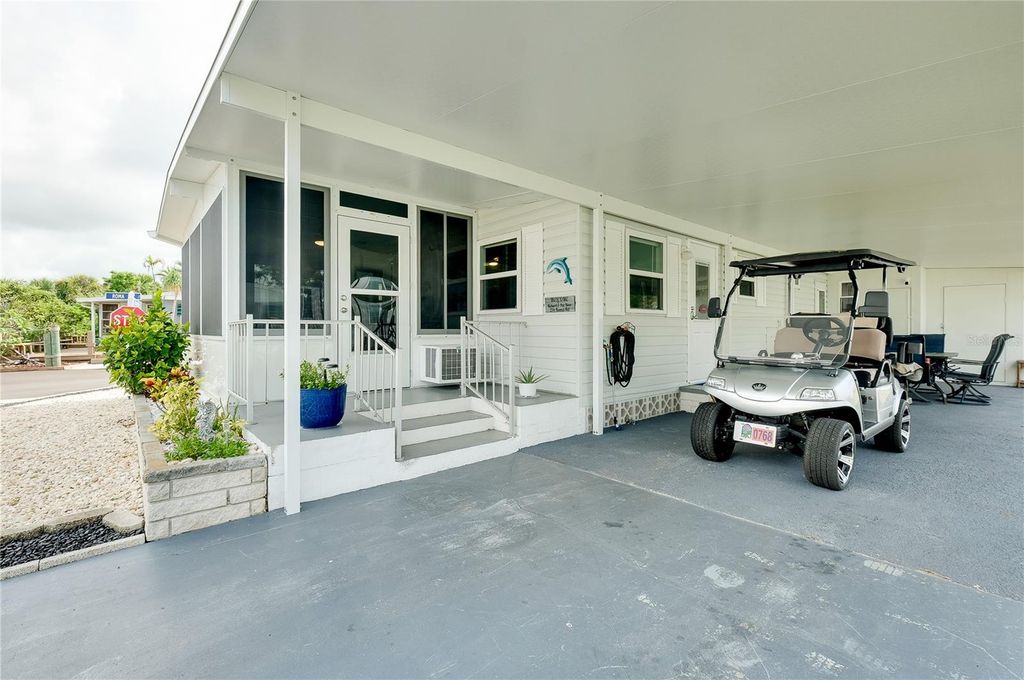 Photo of 214 Roma Road, Venice, FL 34285 (MLS # N6140206)