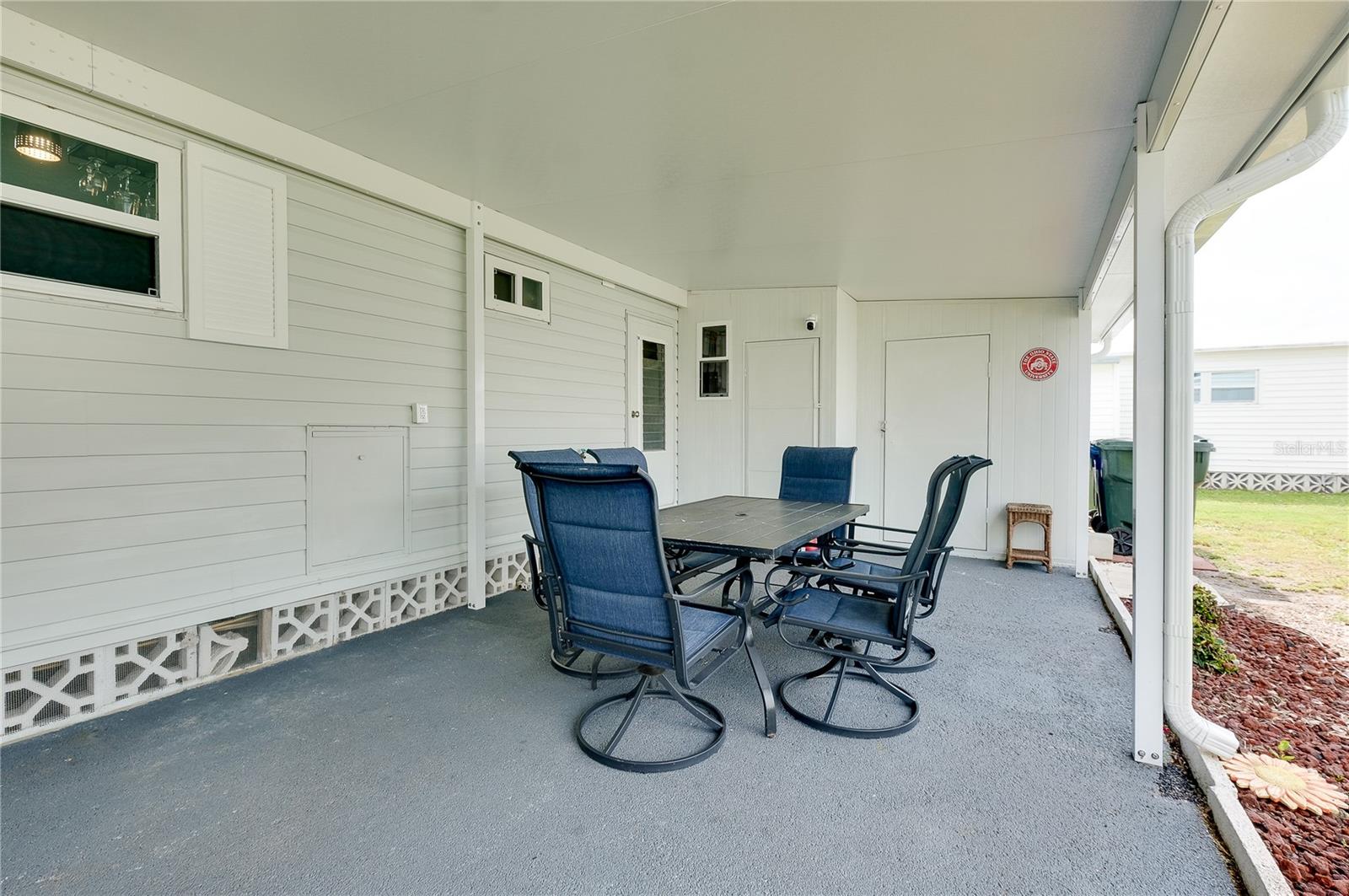 VENICE ISLE - Residential