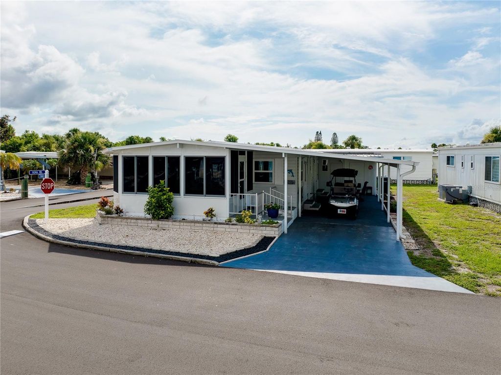 Photo of 214 Roma Road, Venice, FL 34285 (MLS # N6140206)