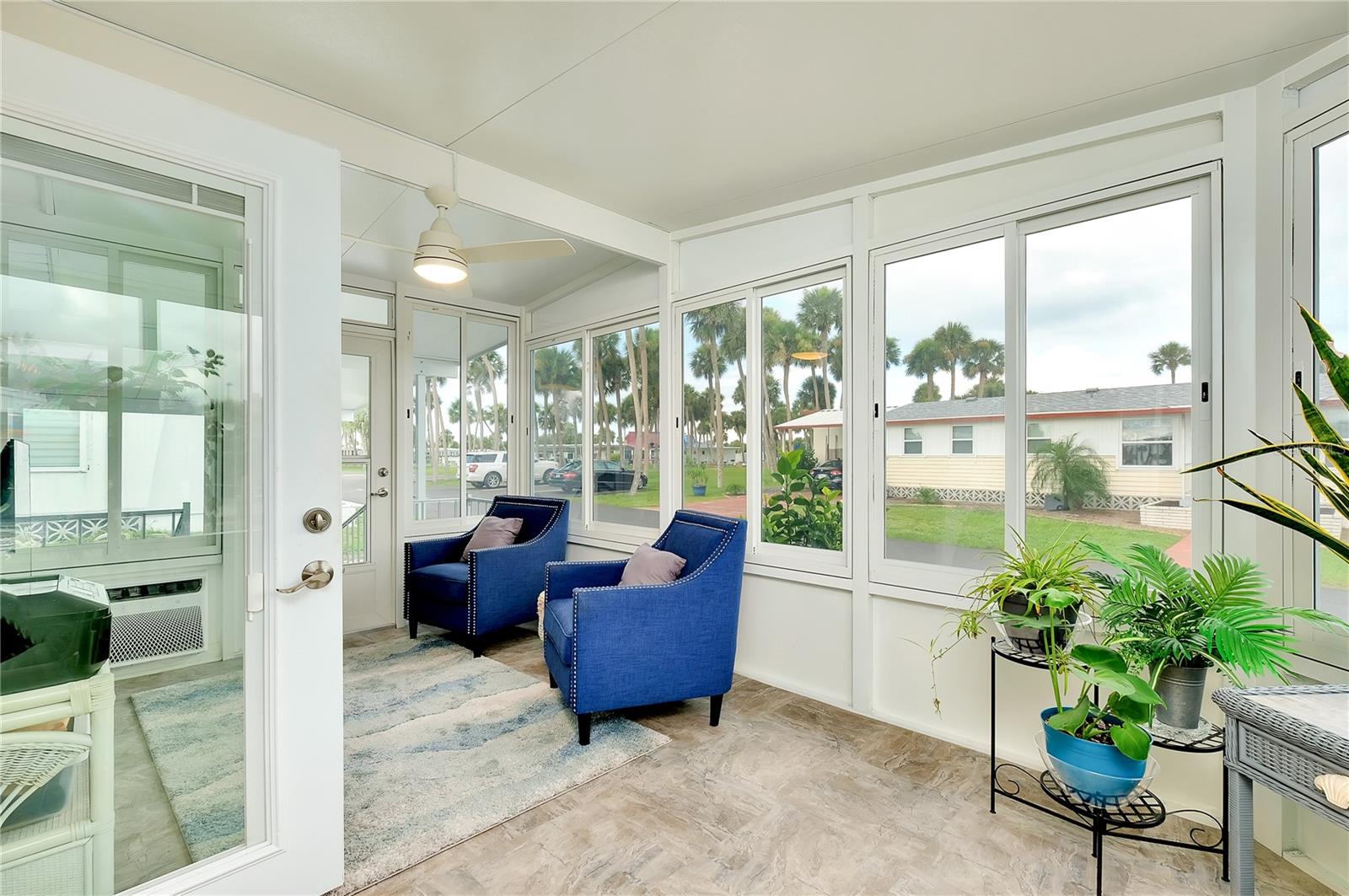 VENICE ISLE - Residential