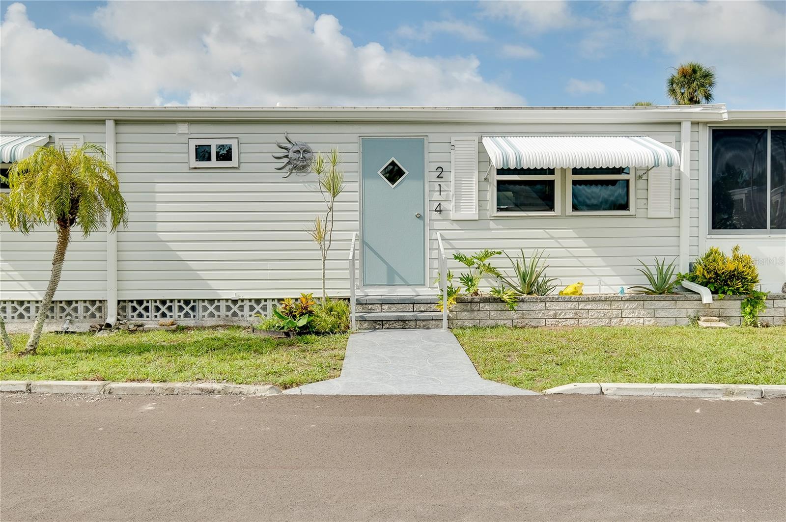 VENICE ISLE - Residential