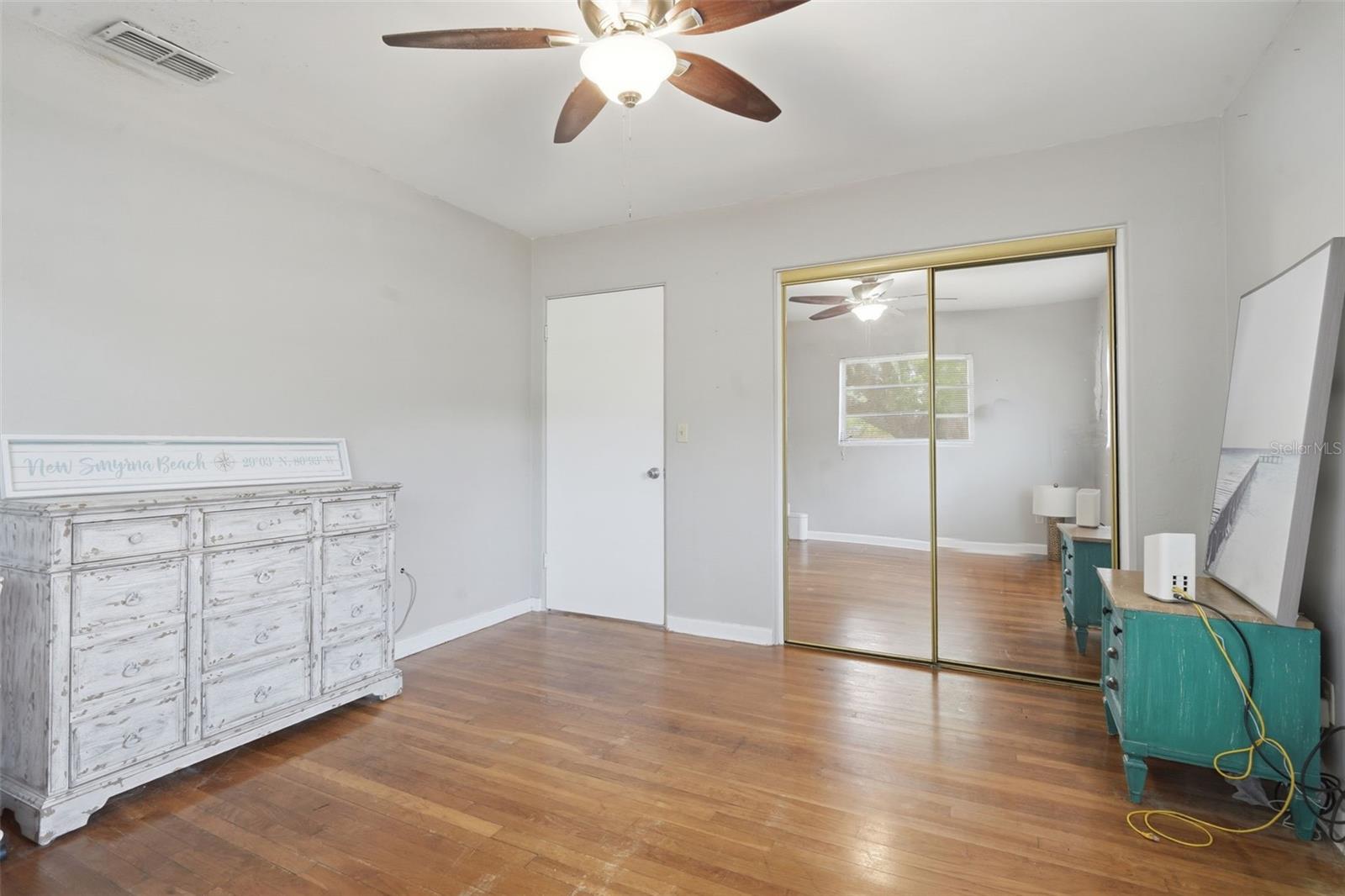 DEBARY S OF HIGHBANKS W OF 17 - Residential