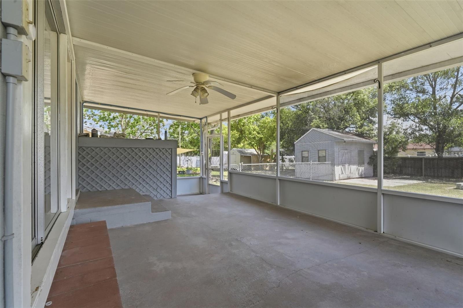 DEBARY S OF HIGHBANKS W OF 17 - Residential