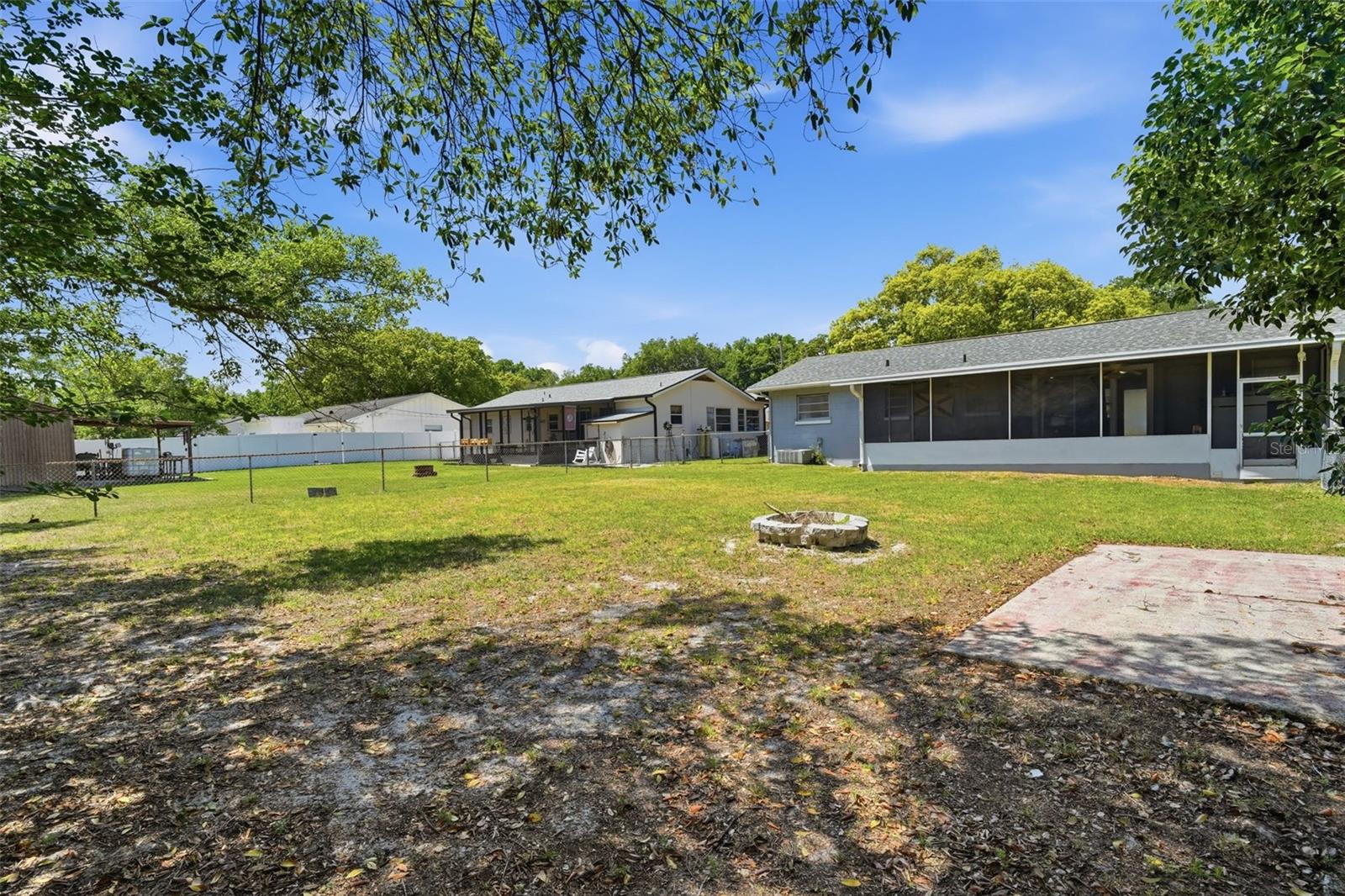 DEBARY S OF HIGHBANKS W OF 17 - Residential