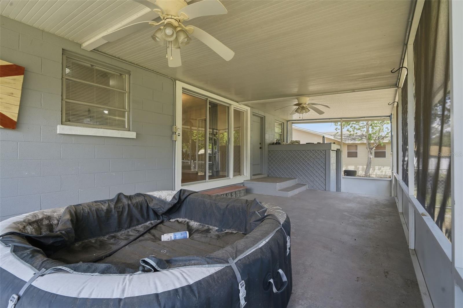 DEBARY S OF HIGHBANKS W OF 17 - Residential