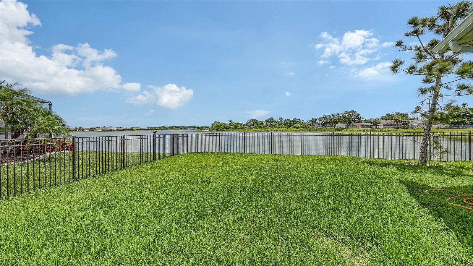 5910 HEVENA COURT