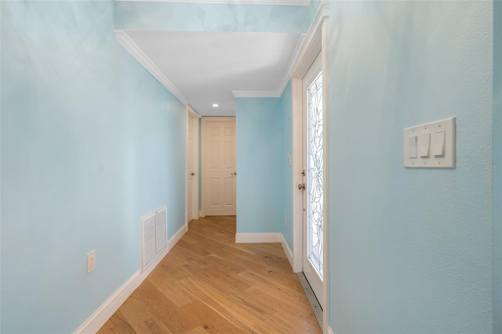 STRATHMORE RIVERSIDE III - Residential