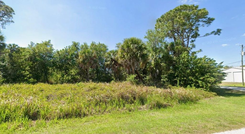 Photo of 31 Elias Circle, North Port, FL 34288 (MLS # N6144969)