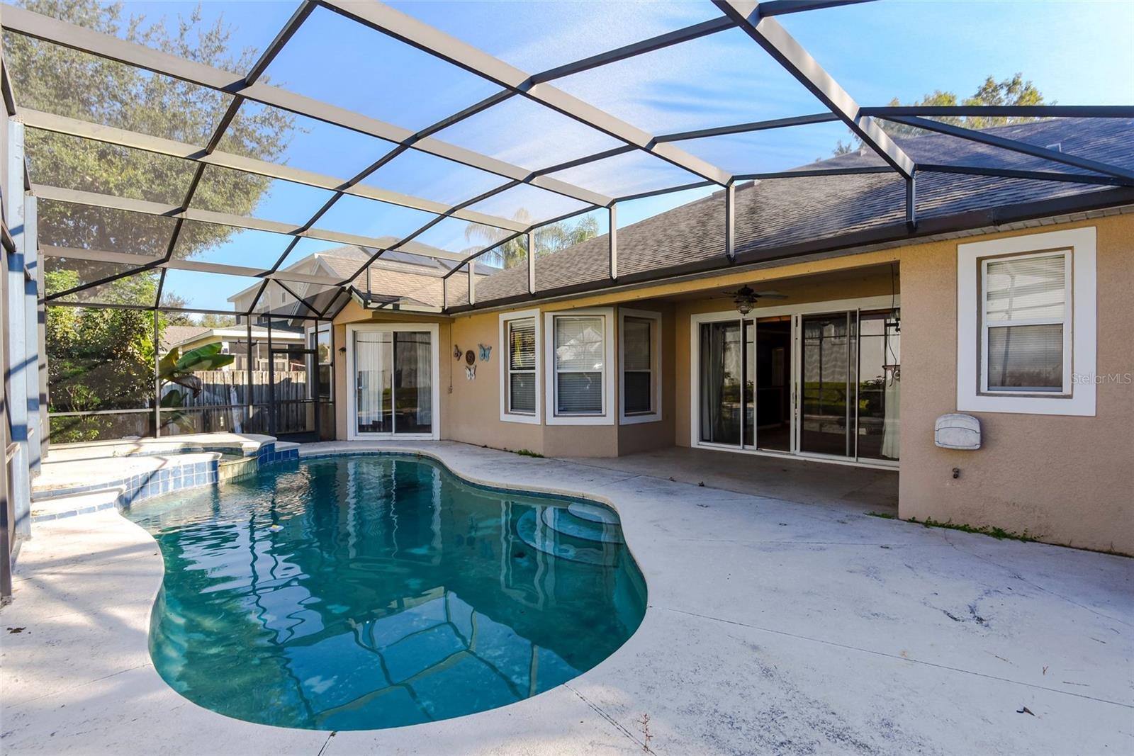 CRYSTAL COVE - Residential