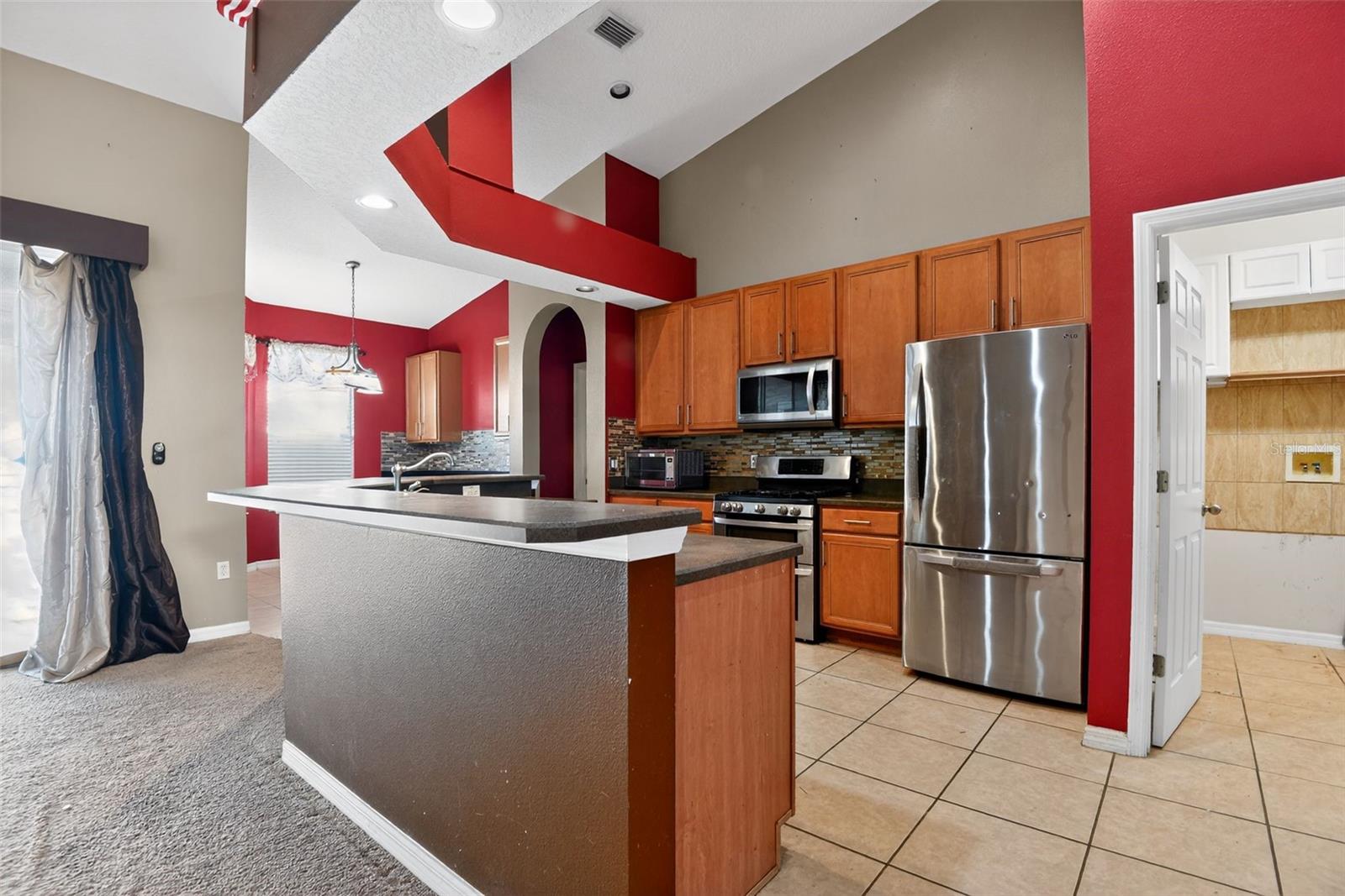 CRYSTAL COVE - Residential