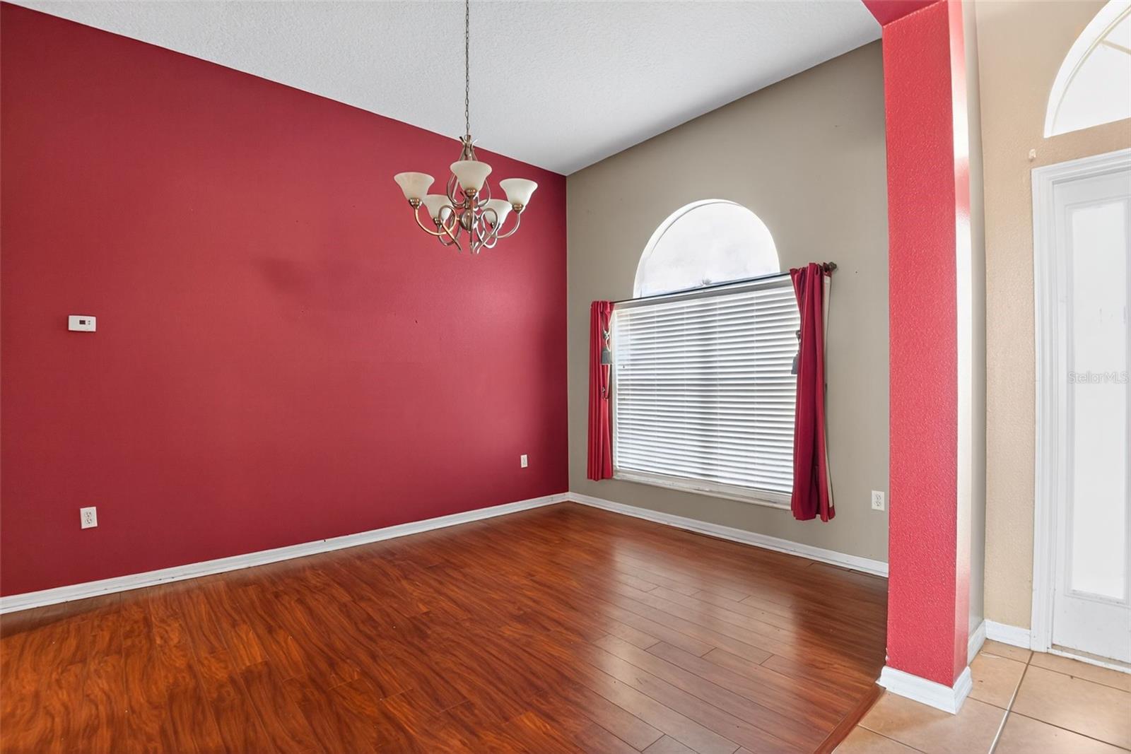 CRYSTAL COVE - Residential