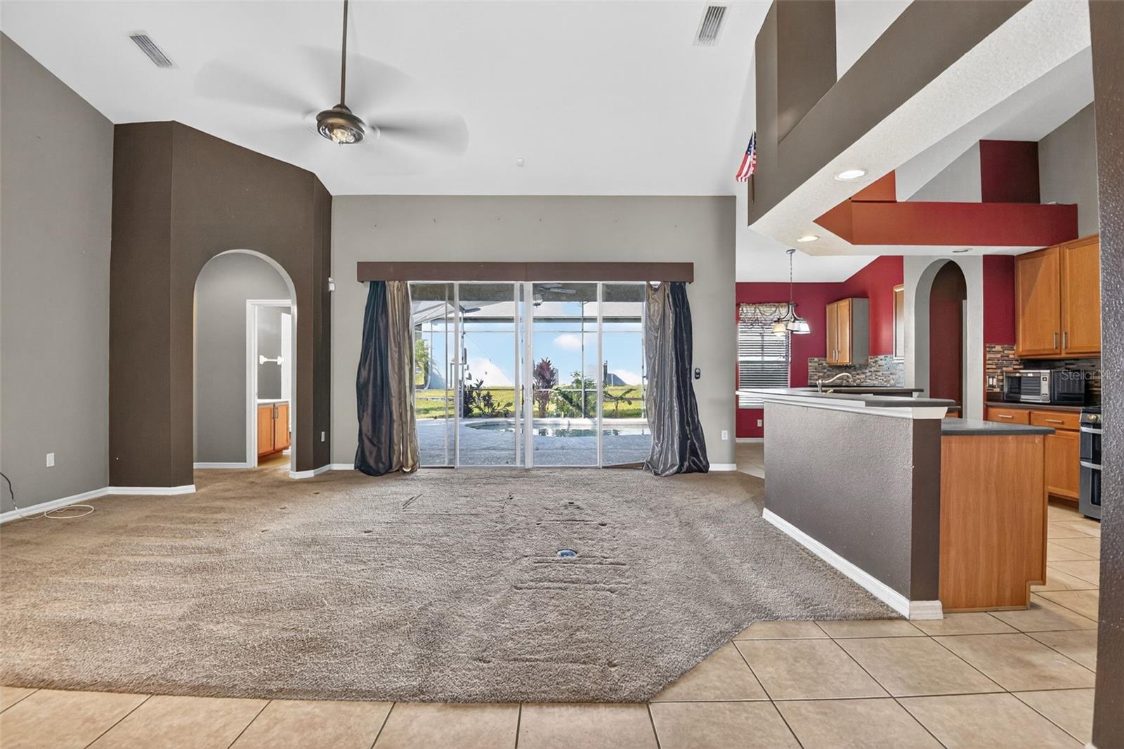 CRYSTAL COVE - Residential