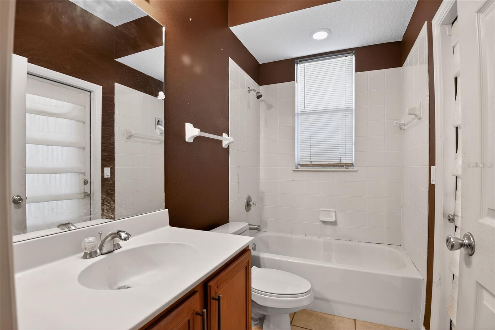 CRYSTAL COVE - Residential