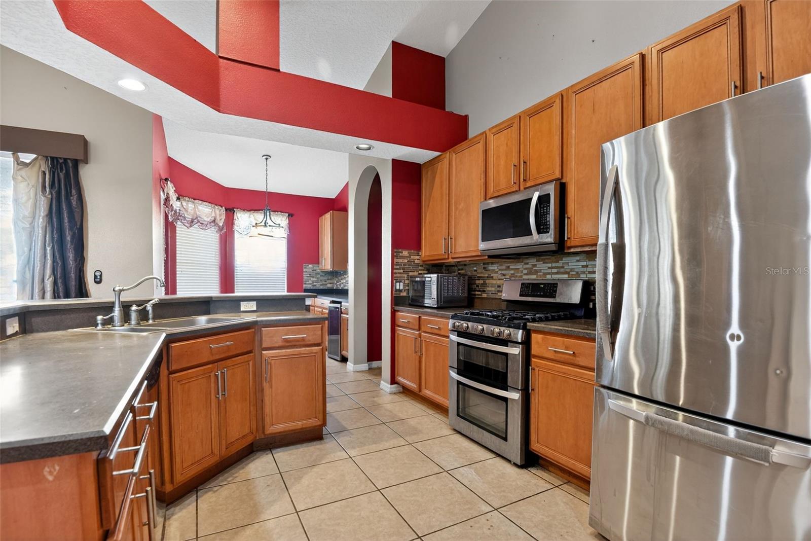 CRYSTAL COVE - Residential