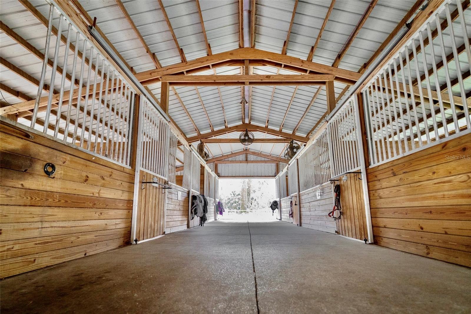 CROWN OAKS - Residential