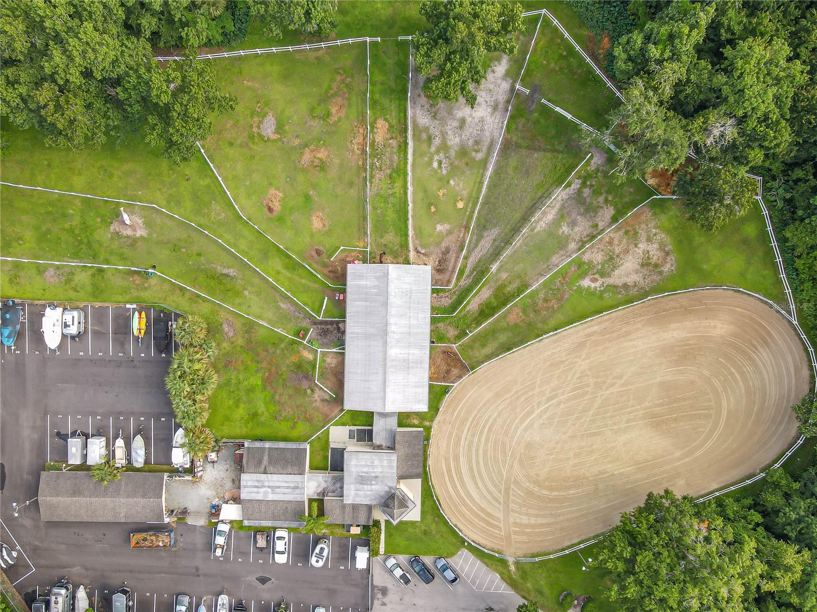 CROWN OAKS - Residential