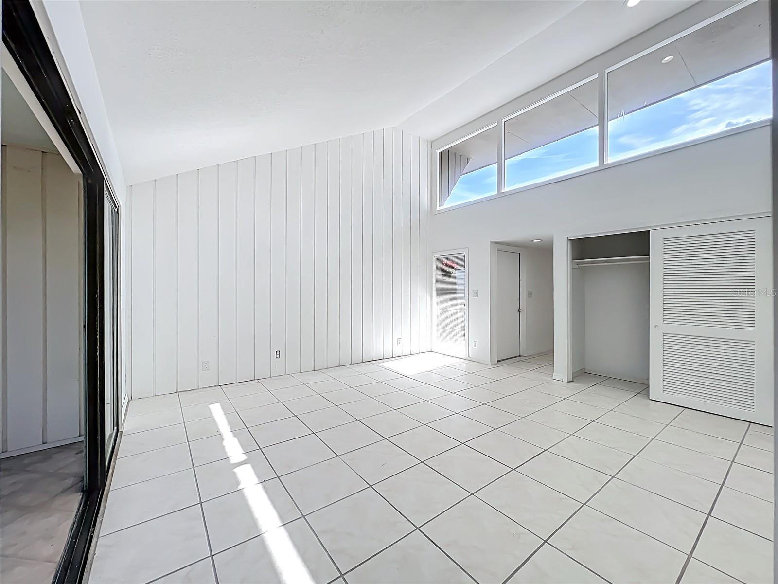 205 CROWN OAKS WAY 202