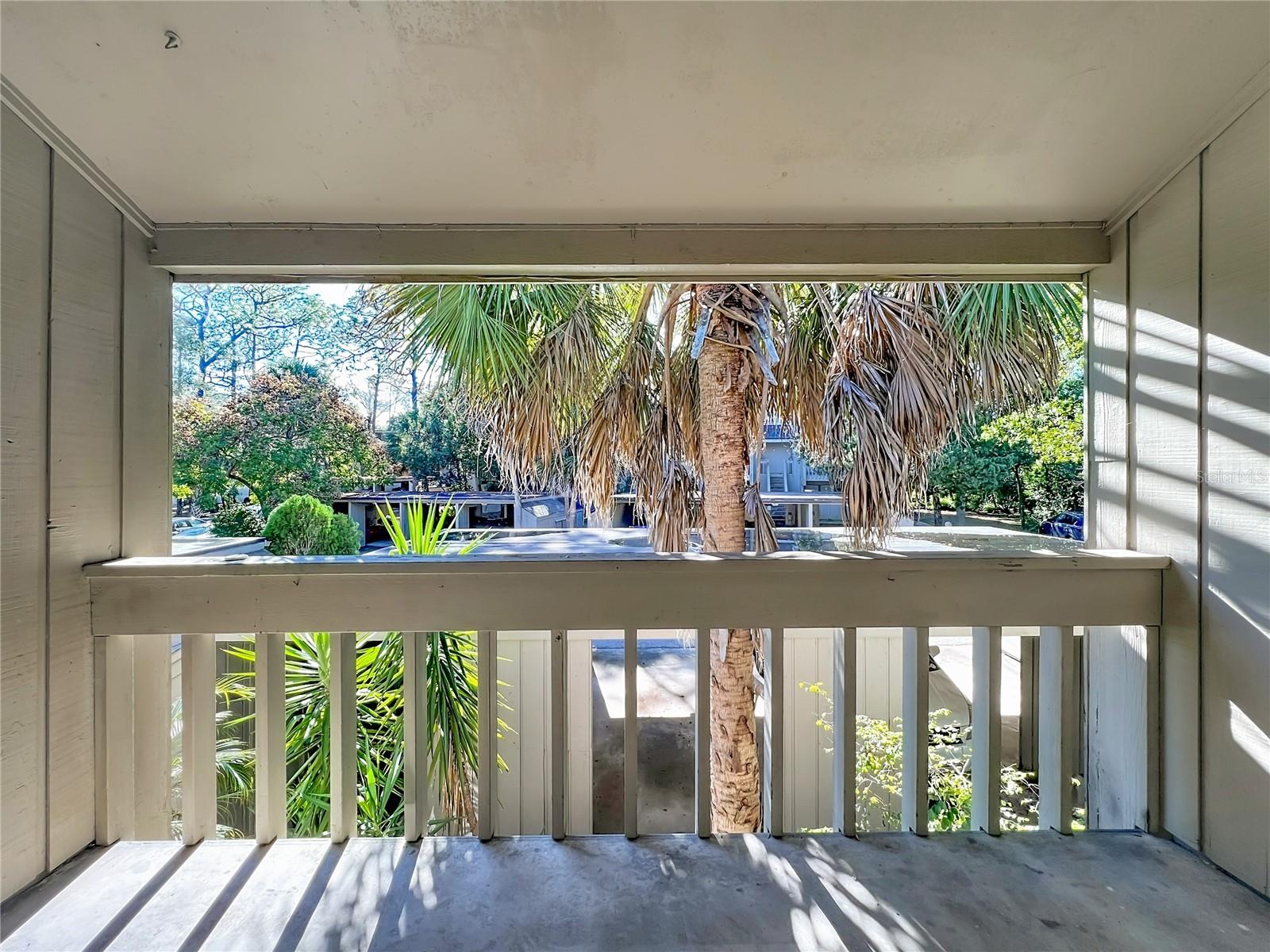 CROWN OAKS - Residential