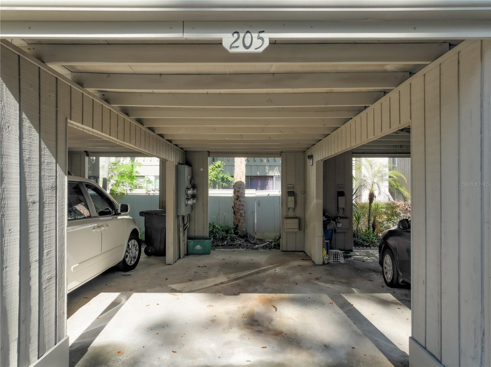 CROWN OAKS - Residential