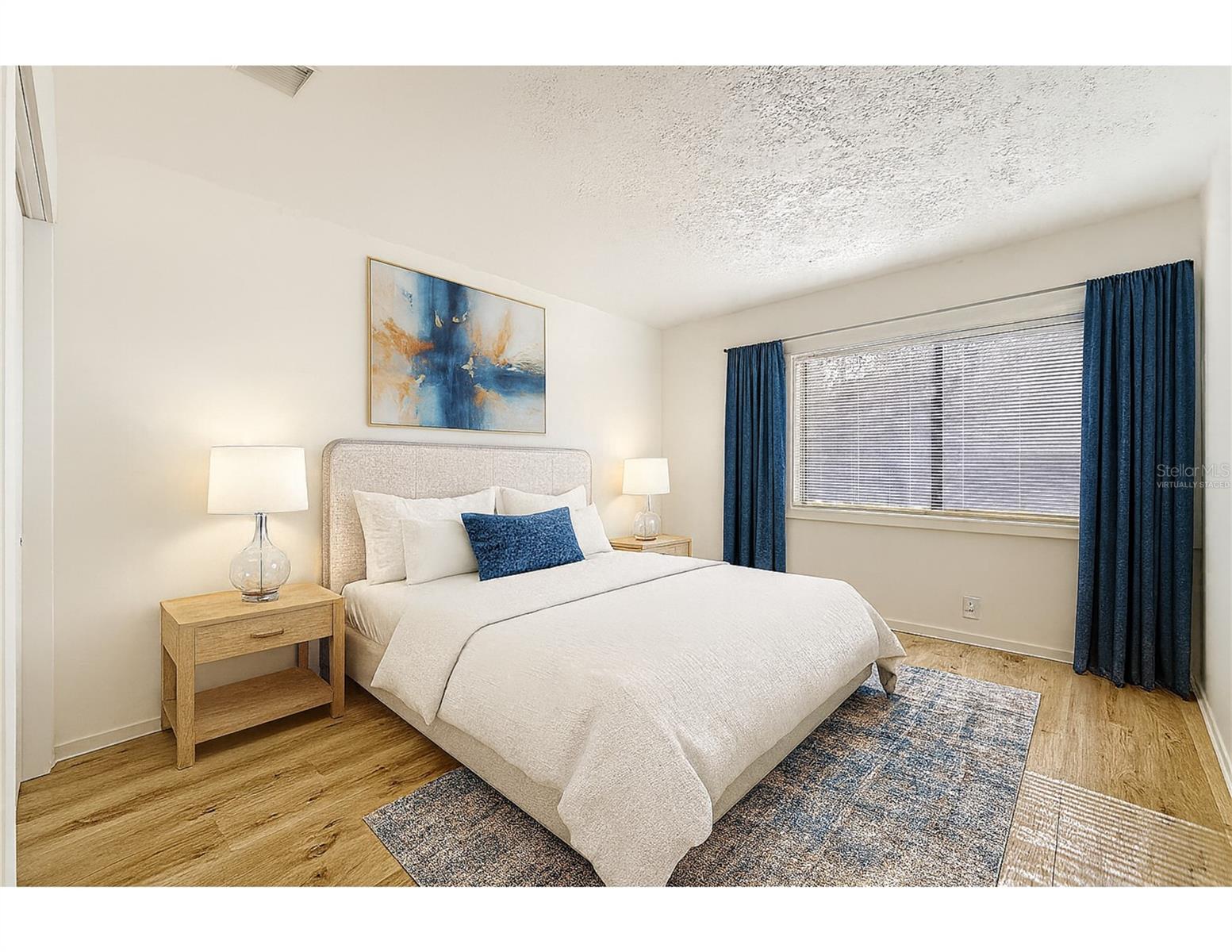 CROWN OAKS - Residential