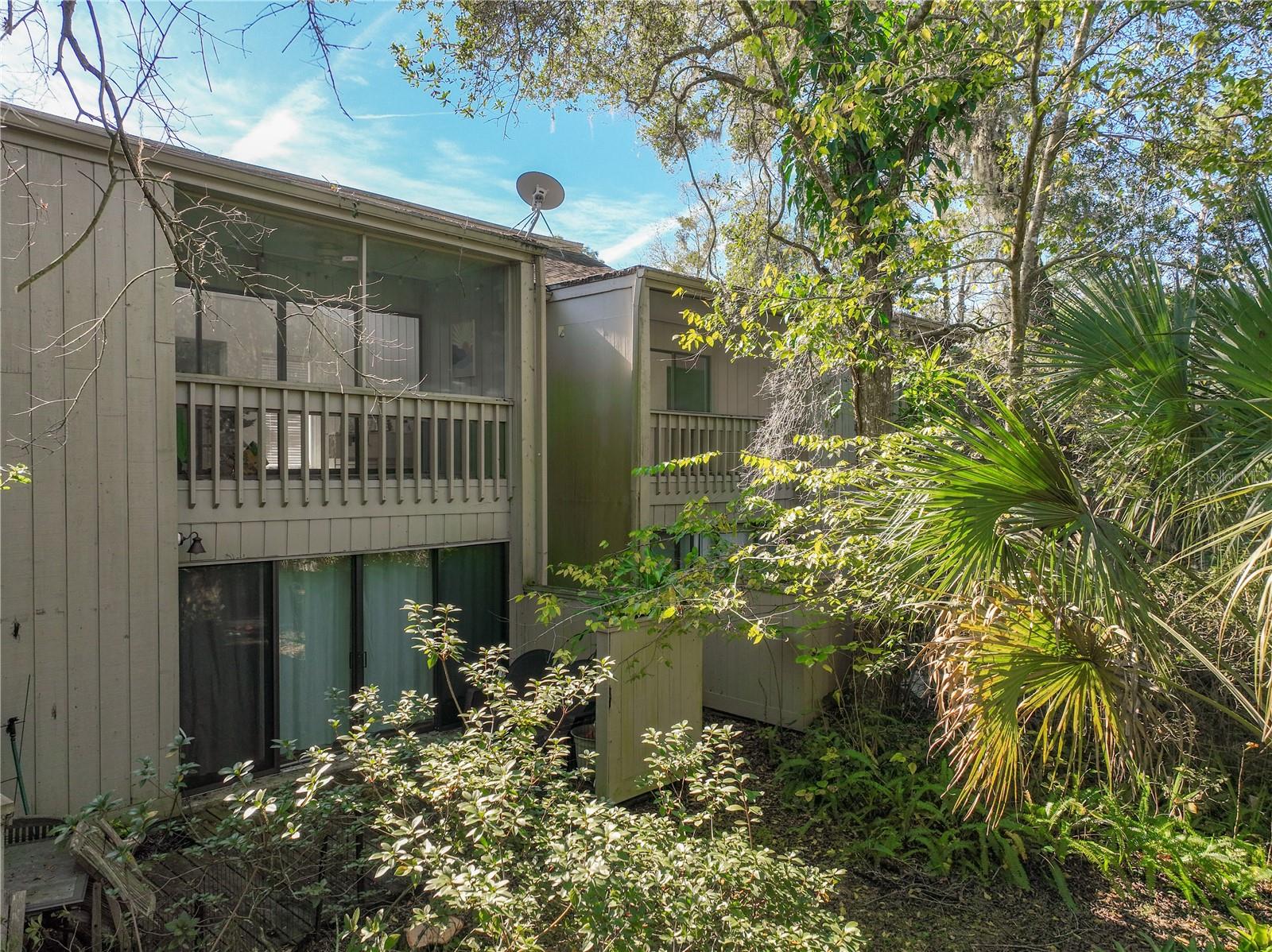 CROWN OAKS - Residential