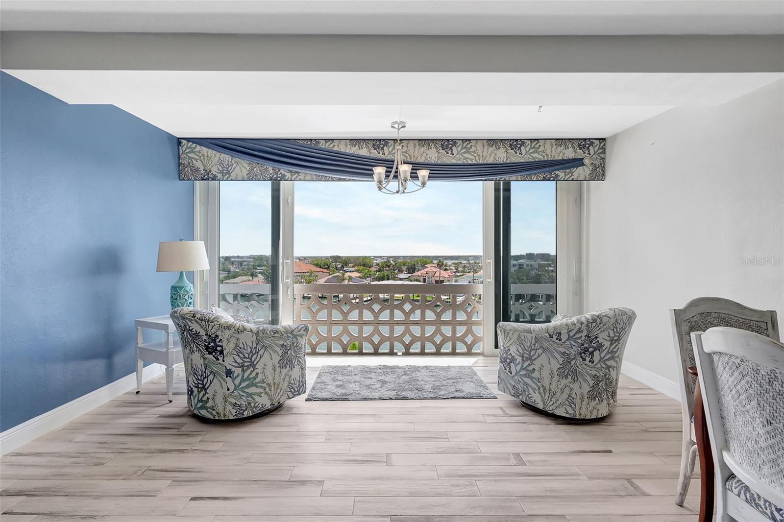 31 ISLAND WAY 406
