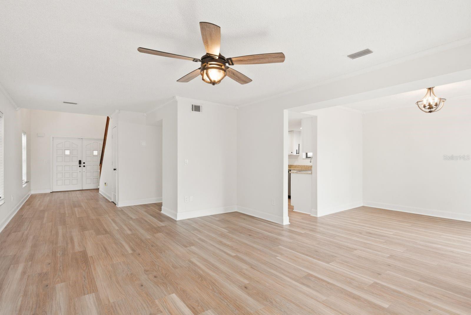 TAMPAS NORTH SIDE CNTRY CL - Residential