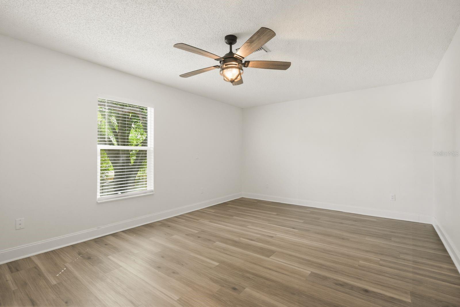 TAMPAS NORTH SIDE CNTRY CL - Residential