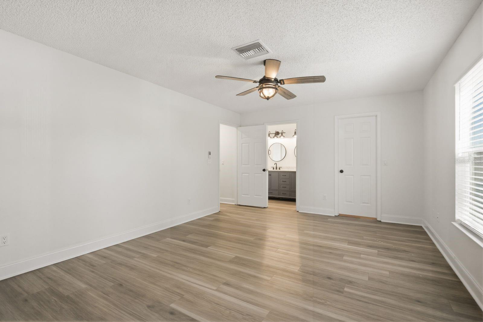 TAMPAS NORTH SIDE CNTRY CL - Residential