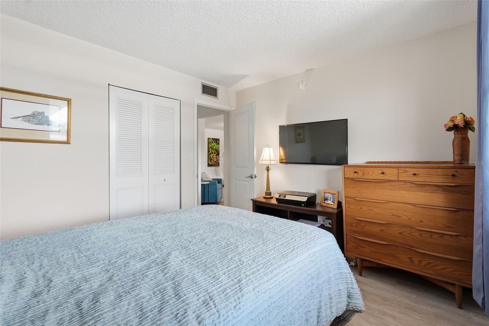 WINSTON PARK NORTHEAST - Residential