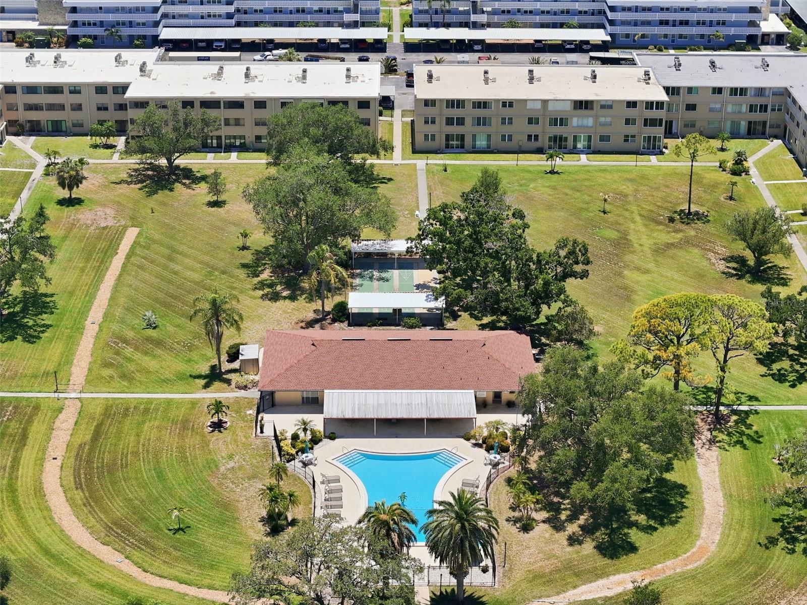 WINSTON PARK NORTHEAST - Residential