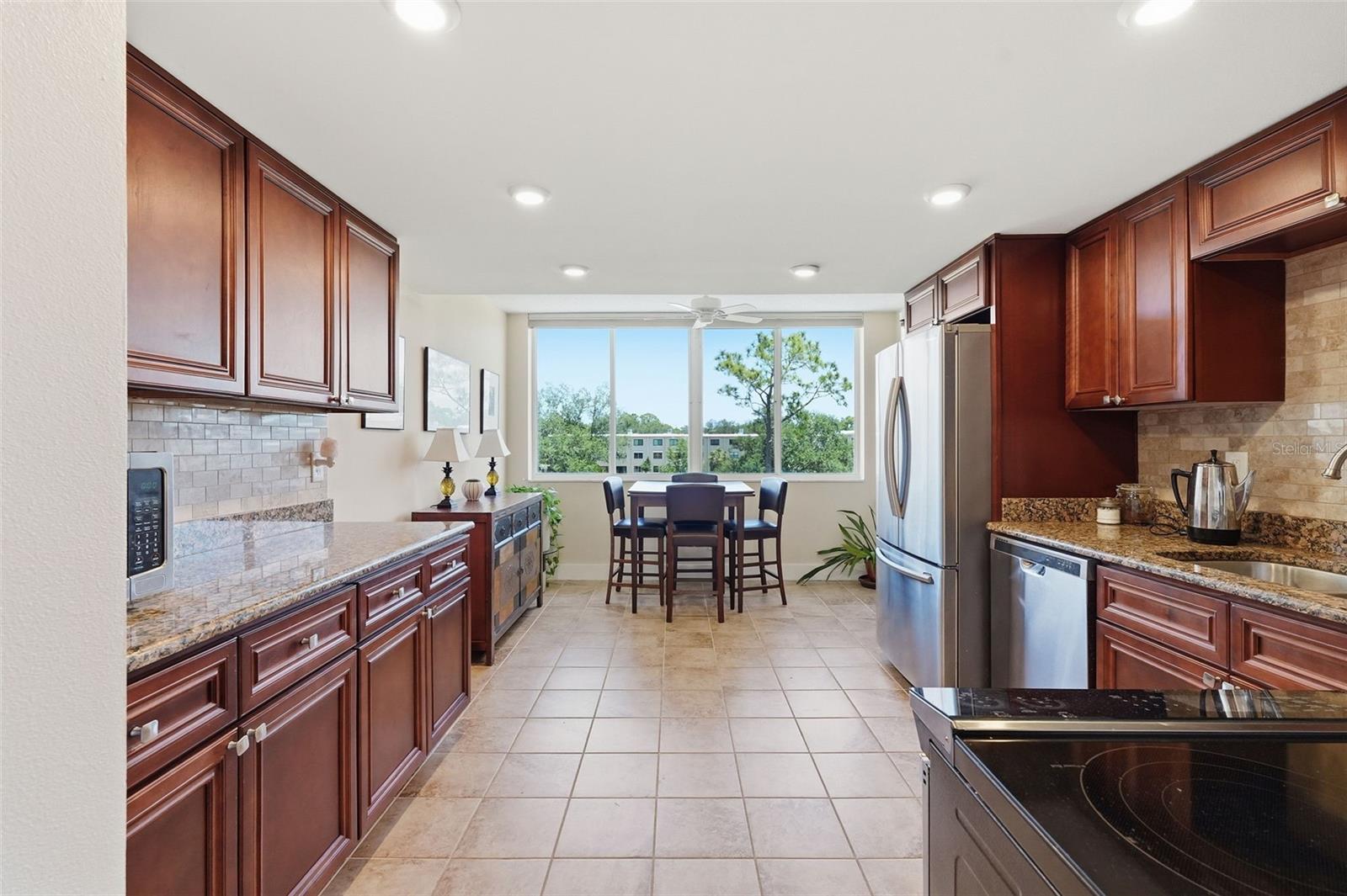 WINSTON PARK NORTHEAST - Residential