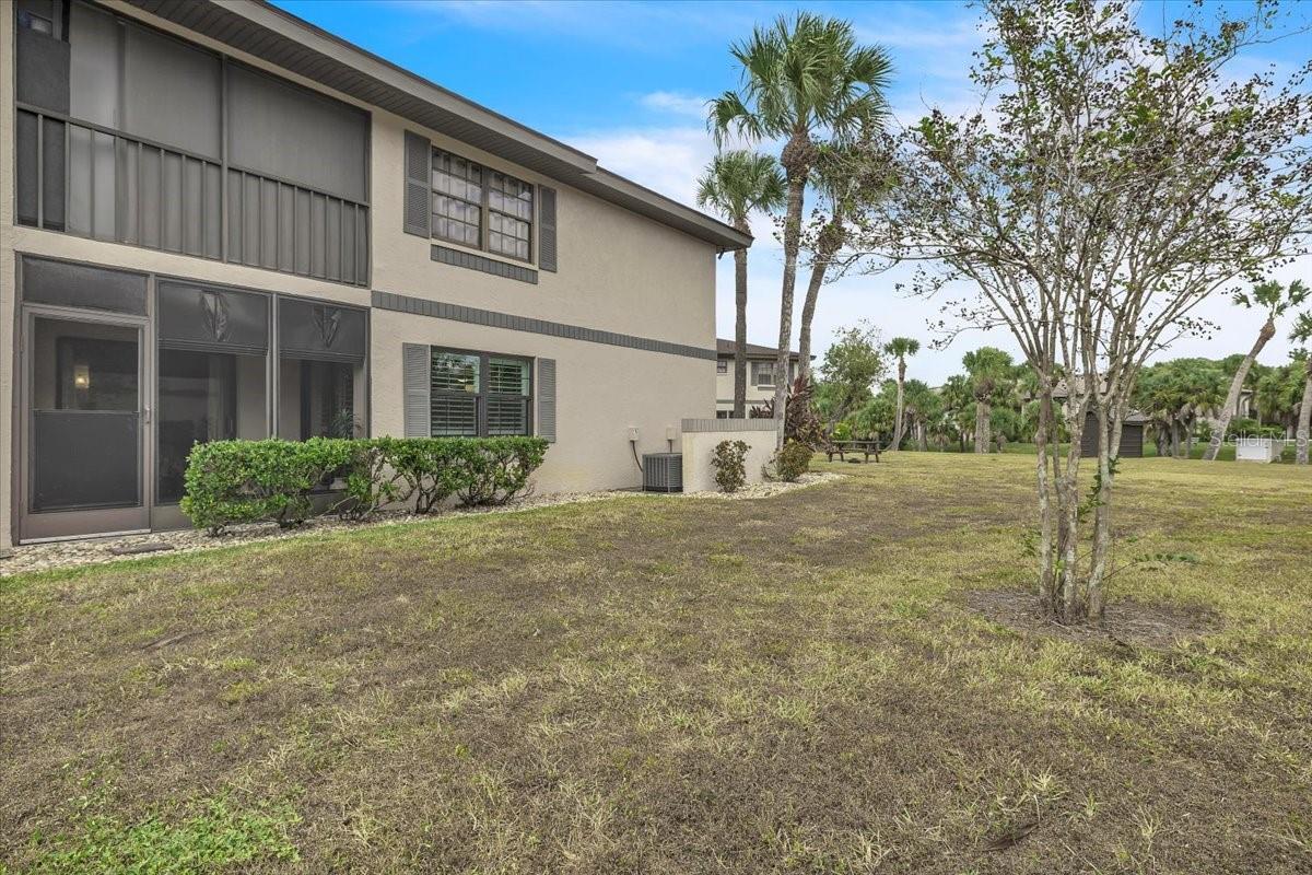 OAKS 04 - Residential