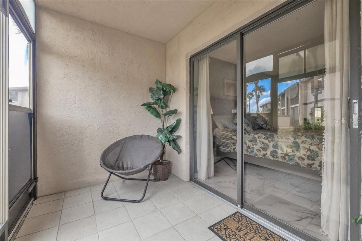 OAKS 04 - Residential