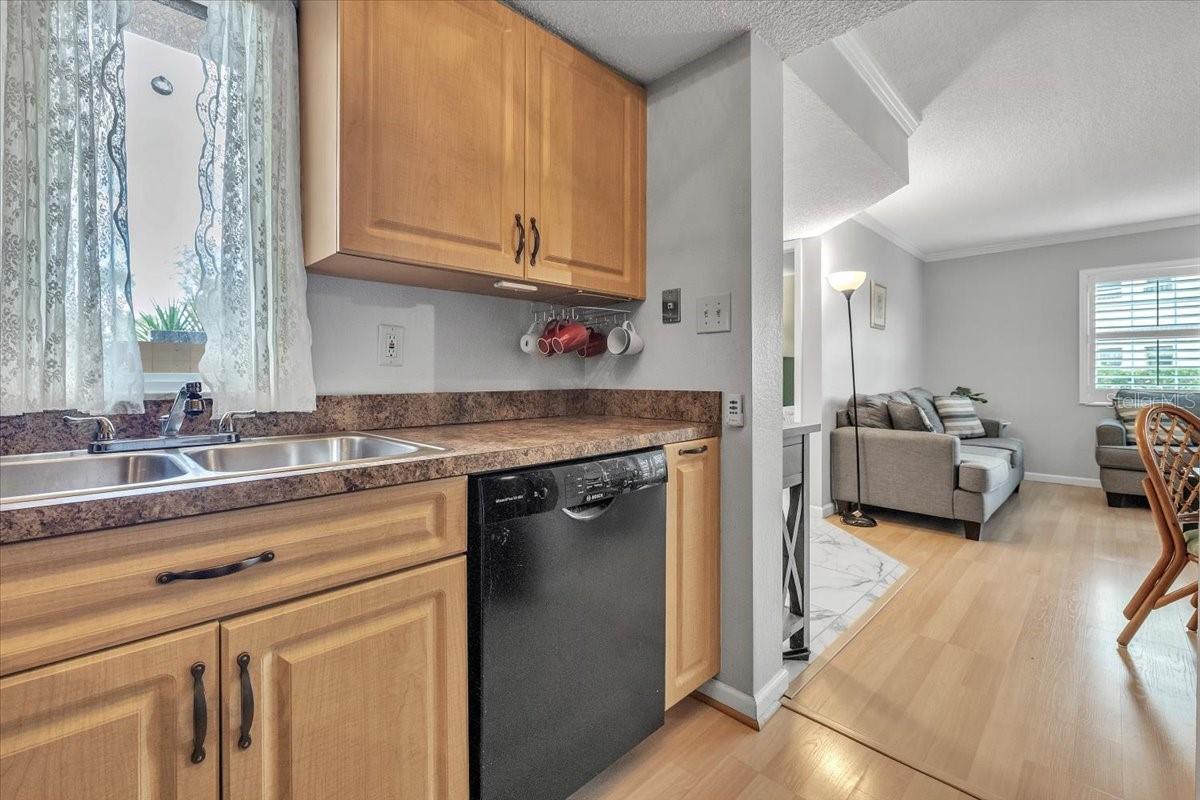 OAKS 04 - Residential