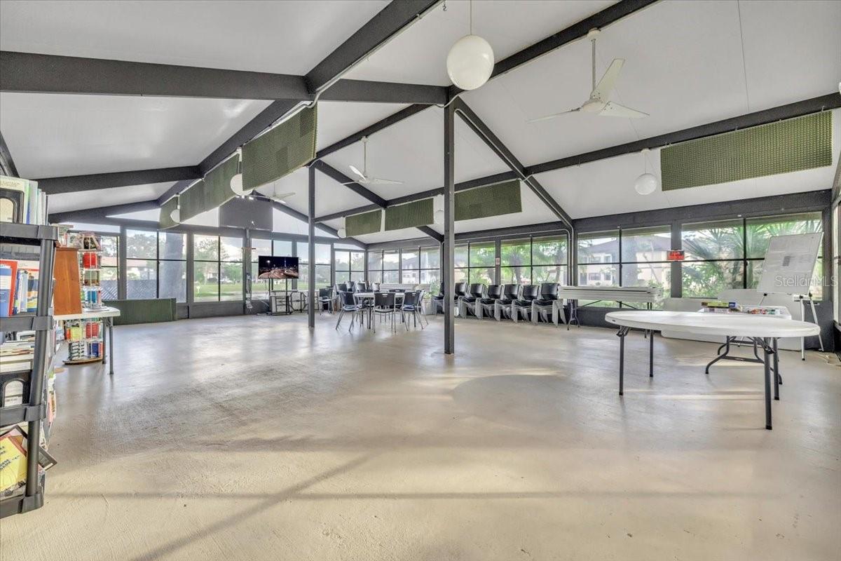 OAKS 04 - Residential