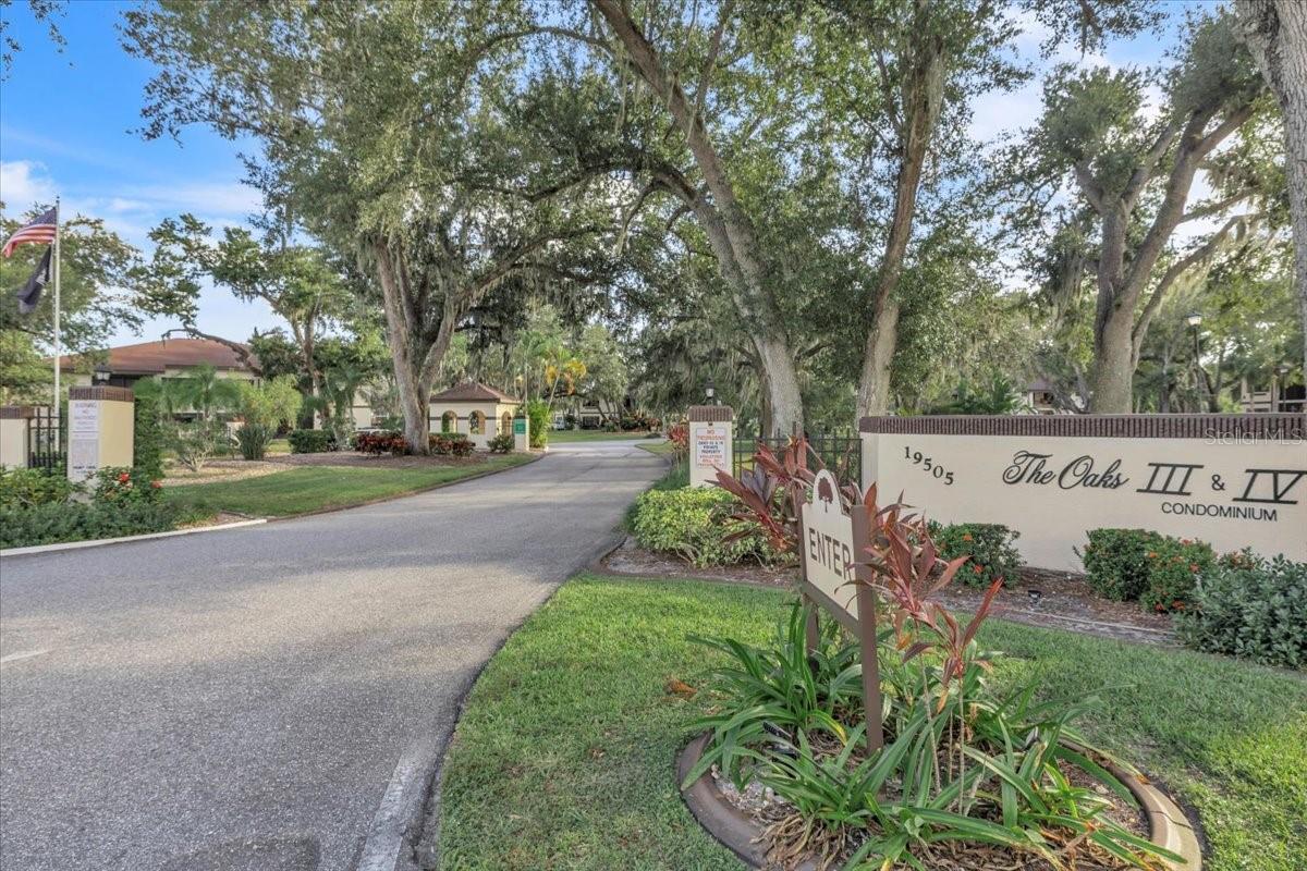 OAKS 04 - Residential