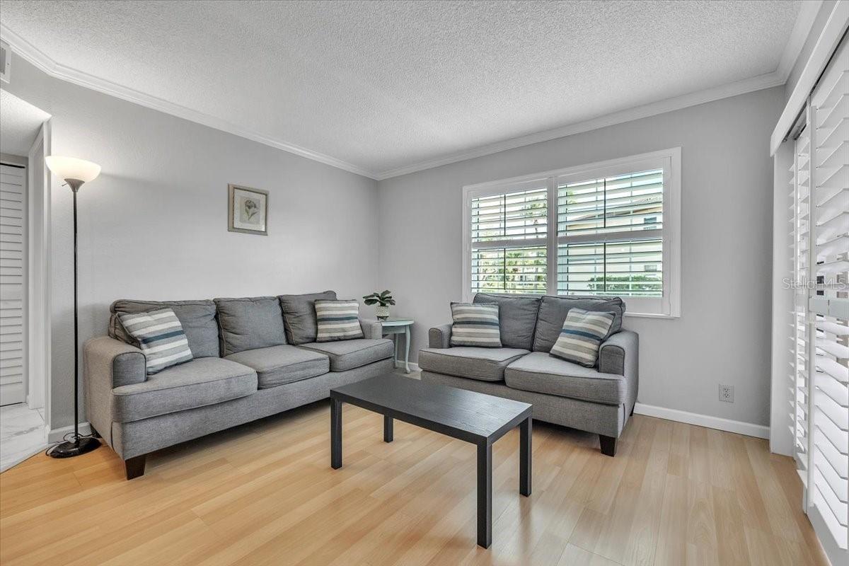 OAKS 04 - Residential