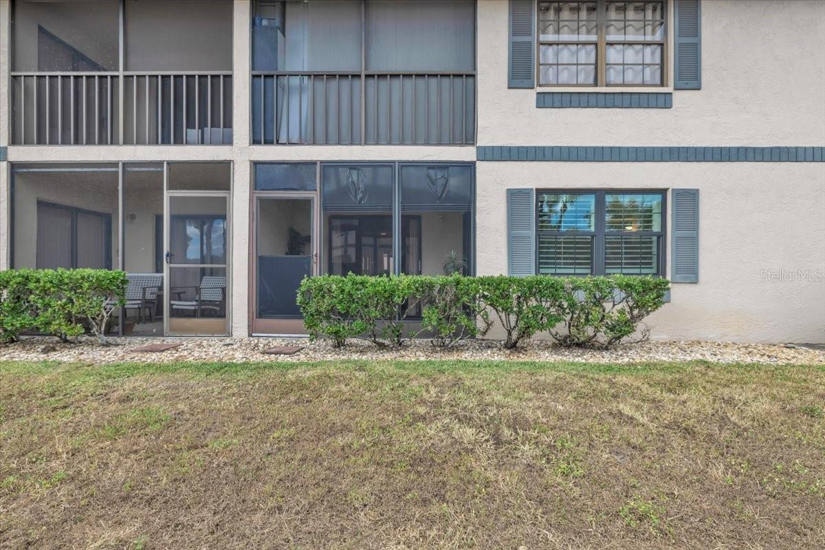 OAKS 04 - Residential