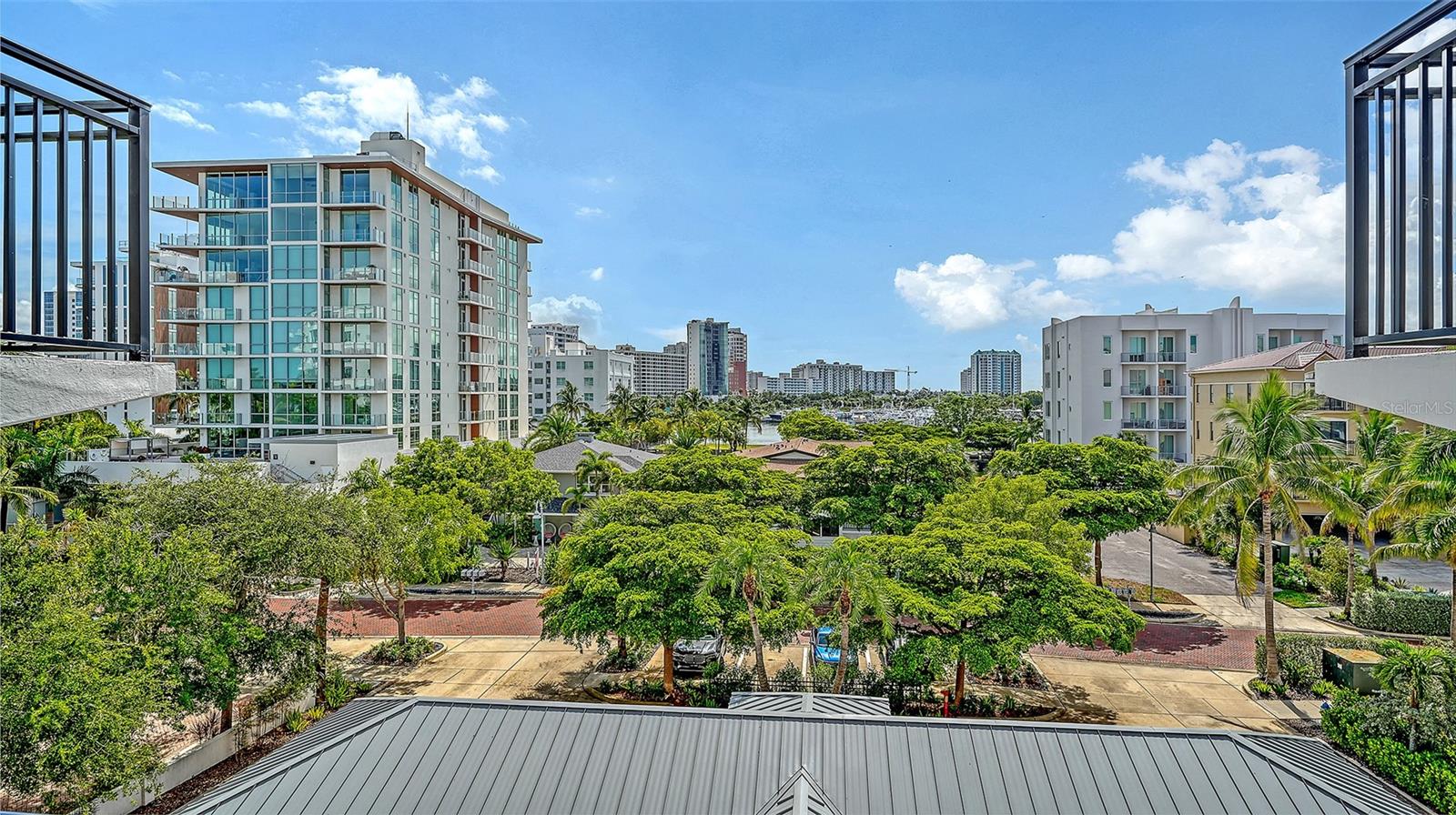174 GOLDEN GATE POINT 43