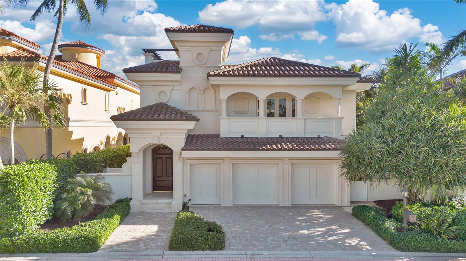 3066 SE ISLAND POINT LANE