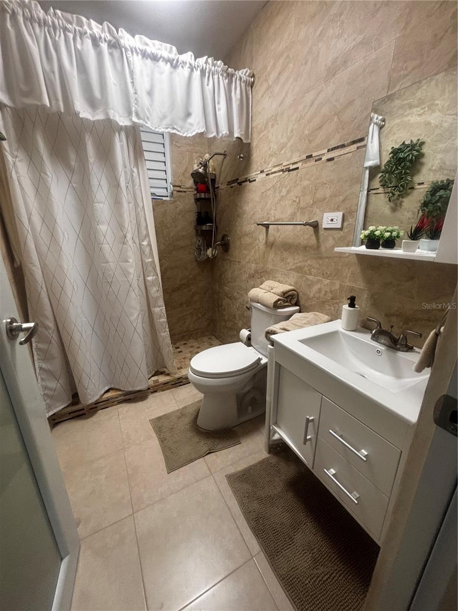 BO CAIMITO ALTO SECTOR LOS ROMEROS - Residential