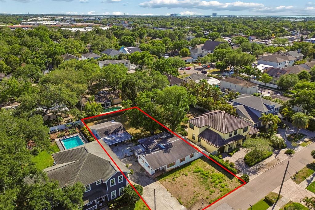 Photo of 3610 W Vasconia Street, Tampa, FL 33629 (MLS # TB8500051)