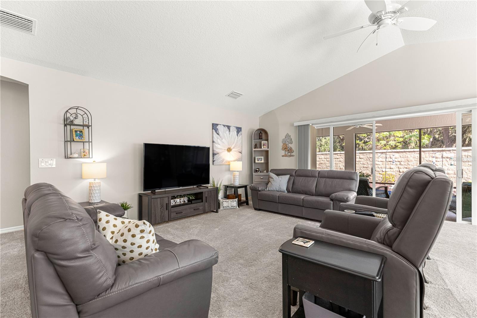 VILLAGES/MARION SOULLIERE VILL - Residential