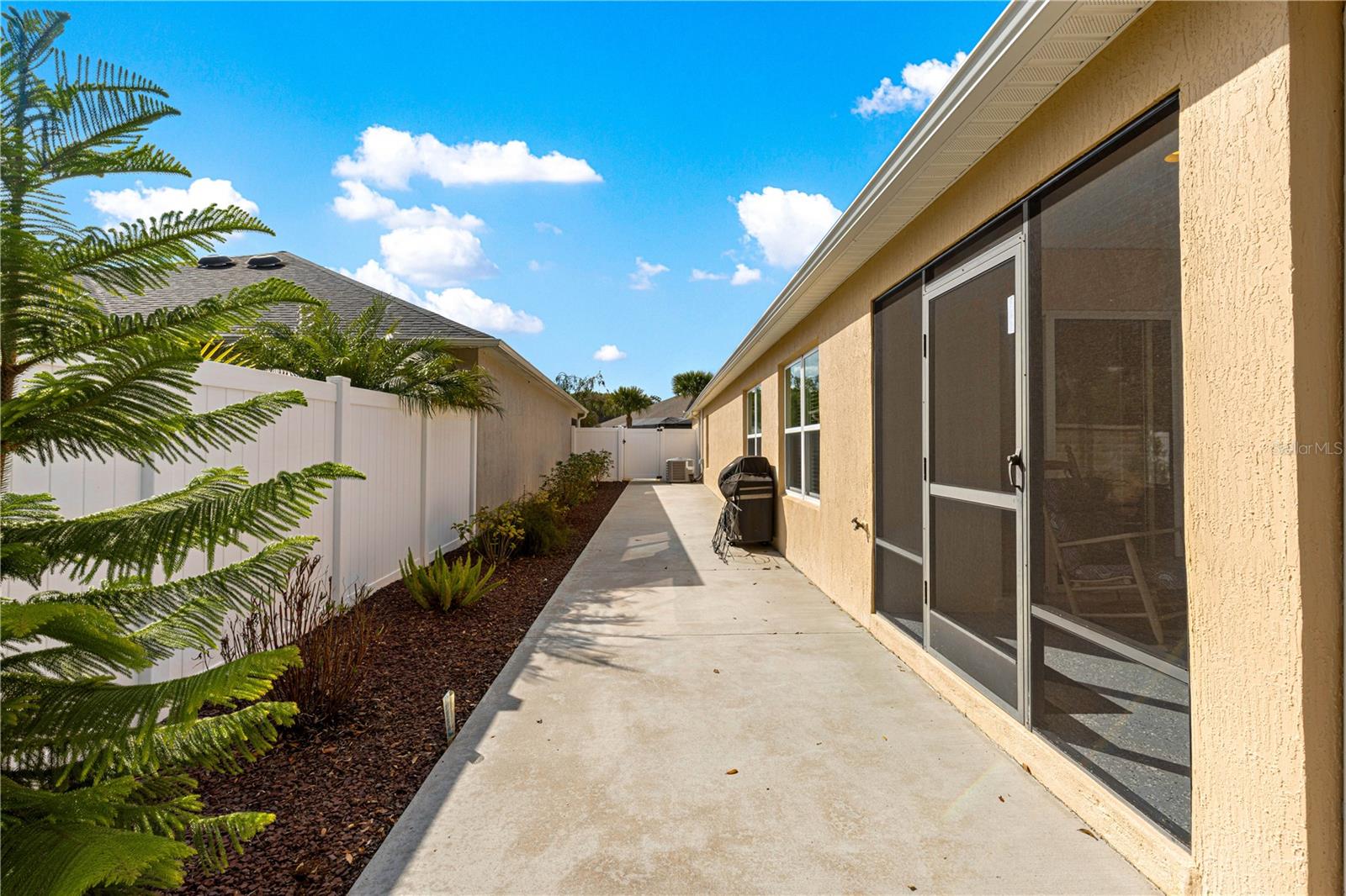 VILLAGES/MARION SOULLIERE VILL - Residential