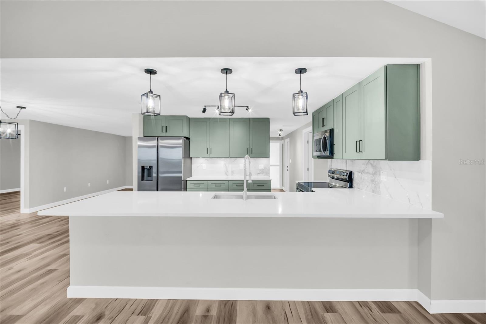 FLOR A MAR SEC C07 ADD 03 - Residential Lease