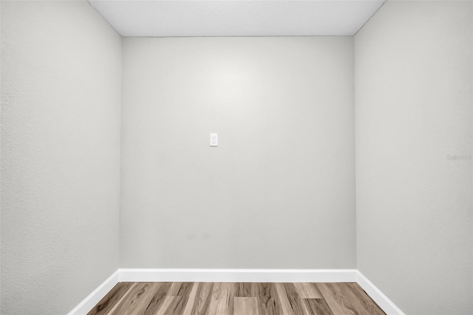 FLOR A MAR SEC C07 ADD 03 - Residential Lease